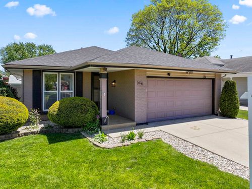 1041 Fulton Dr, Streamwood, IL, 60107-2840 | Card Image