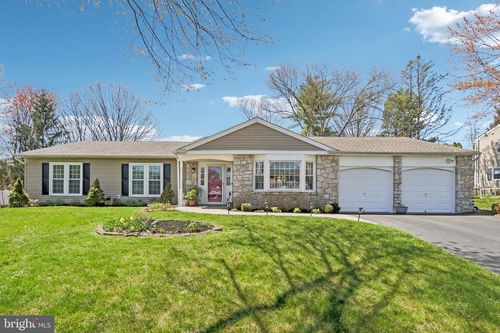 923 Pickering Dr, YARDLEY, PA, 19067-4309 | Card Image