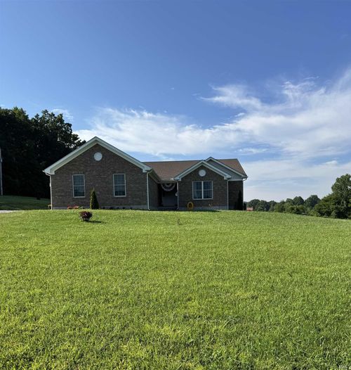 8488 E Ash Rd, Bloomfield, IN, 47424-5769 | Card Image