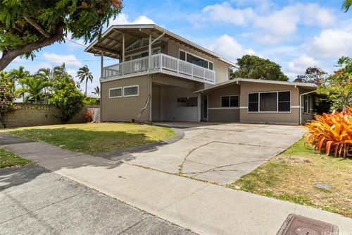 689 Keolu Dr, Kailua, HI, 96734-3907 | Card Image