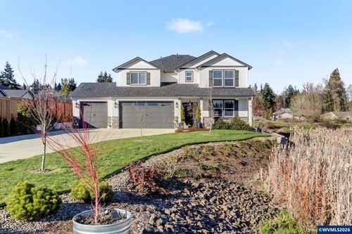 2761 23rd Ave Nw, Albany, OR, 97321 | Card Image