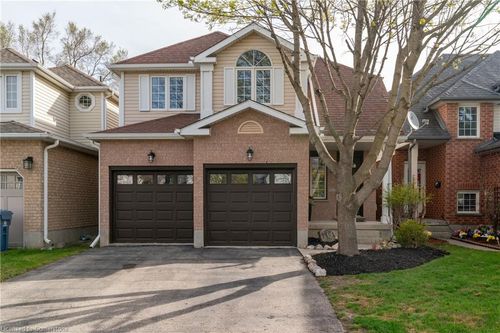 9 Gaw Cres, Guelph, ON, N1L1H8 | Card Image
