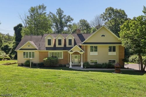 20 Everdale Rd, Randolph, NJ, 07869-2303 | Card Image