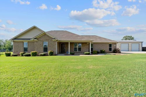 407 Robinson Rd, Huntsville, AL, 35811-5801 | Card Image