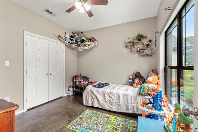 803 E 9 Th St, House other with 3 bedrooms, 2 bathrooms and null parking in Mt Pleasant TX | Image 16