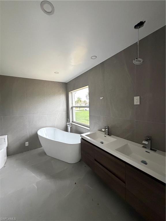 Residential in CAPE CORAL 5