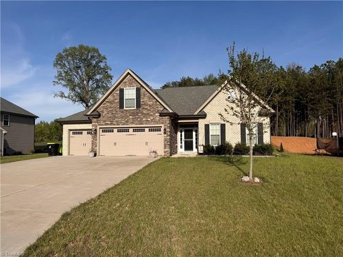 204 Shadow Trl, Clemmons, NC, 27012-7544 | Card Image