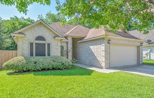 403 N Coulter Dr, Bryan, TX, 77803-4930 | Card Image