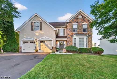 24 Lauren Ln, Phillipsburg, NJ, 08865-2083 | Card Image