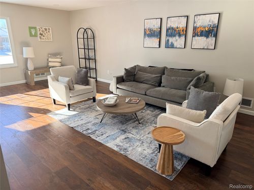 109-670 E Fox Hills Drive, Bloomfield Hills, MI, 48304 | Card Image