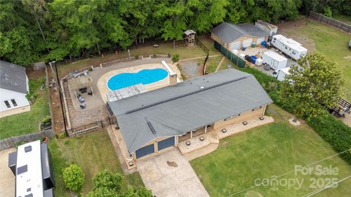 213 Lakeview Dr, Harrisburg, NC, 28075-9487 | Card Image