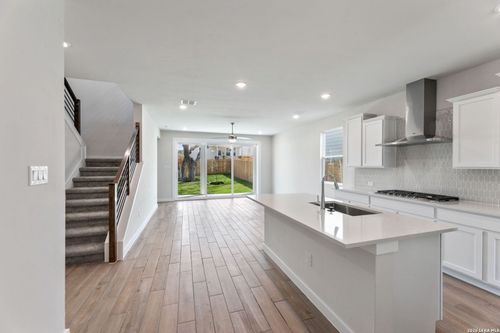 322 Connor Crk, San Antonio, TX, 78253-7204 | Card Image