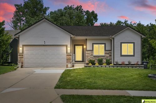 15436 Fowler Ave, Omaha, NE, 68116-8465 | Card Image