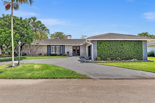 5602 S Travelers Palm Ln, Tamarac, FL, 33319-6134 | Card Image