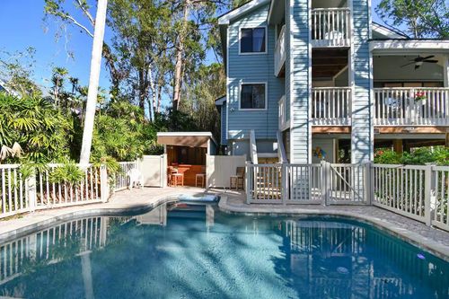 13837 76th Ave, Seminole, FL, 33776-3724 | Card Image