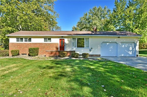 8305 Hiram Pl Se, Warren, OH, 44484-2534 | Card Image