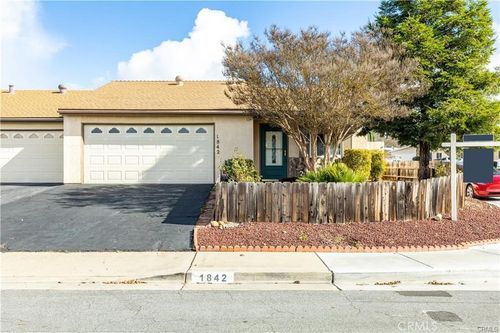 1842 Ponderosa Ln, Paso Robles, CA, 93446-3635 | Card Image