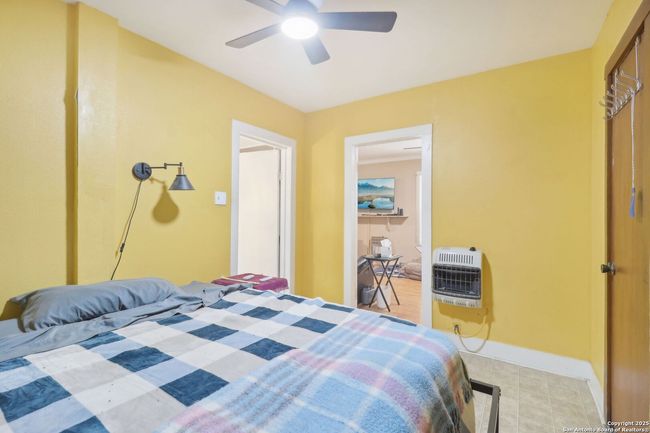 3311 W Cesar E Chavez Blvd, House other with 3 bedrooms, 1 bathrooms and null parking in San Antonio TX | Image 17