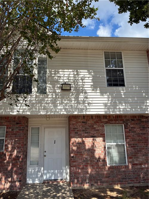 1-1405 Summit St, College Station, TX, 77845-5227 | Card Image