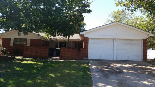 1608 Mims St, Fort Worth, TX, 76112-3458 | Card Image