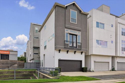 5912 E Post Oak Ln, Houston, TX, 77055-5056 | Card Image