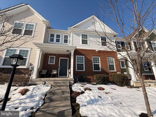 728 Sun Valley Ct, CHESTER SPRINGS, PA, 19425-2915 | Card Image