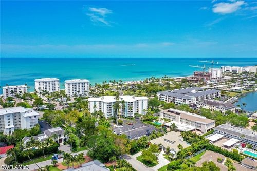205-1300 Gulf Shore Blvd N, NAPLES, FL, 34102-4938 | Card Image