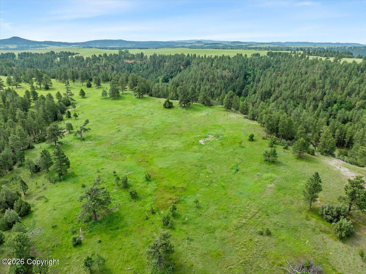 Land in Hulett