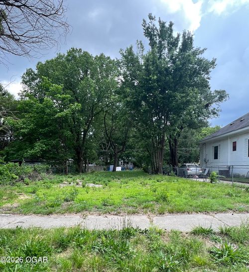 913 S Connor Avenue, Joplin, MO, 64801 | Card Image