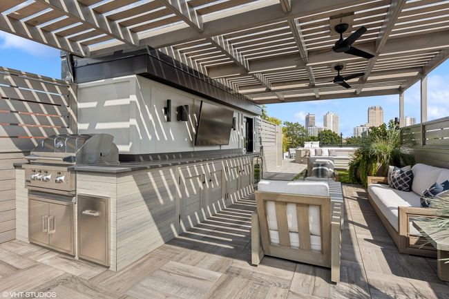 2 - 2633 N Mildred Ave, Condo with 4 bedrooms, 3 bathrooms and 1 parking in CHICAGO IL | Image 34