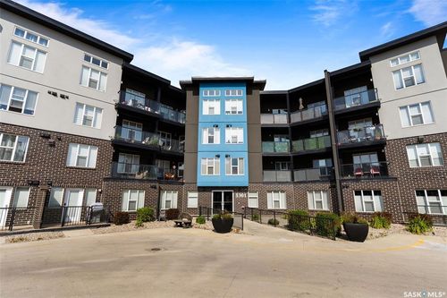 311-5301 Universal Cres, Regina, SK, S4W0L2 | Card Image