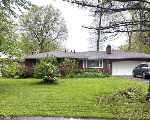 1952 Dodge Dr Nw, Warren, OH, 44485-1416 | Card Image