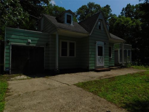 68 Chapel Rd, Newburgh, NY, 12550-8917 | Card Image