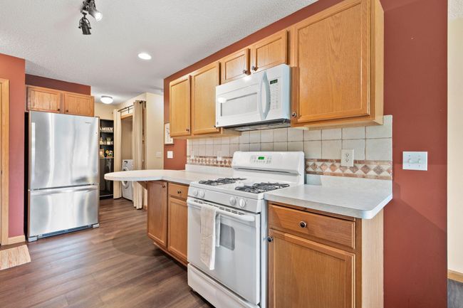 15-web-or-mls-11215 16th St NE-15.jpg | Image 9