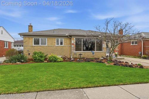 24647 Hayes St, Taylor, MI, 48180-2102 | Card Image