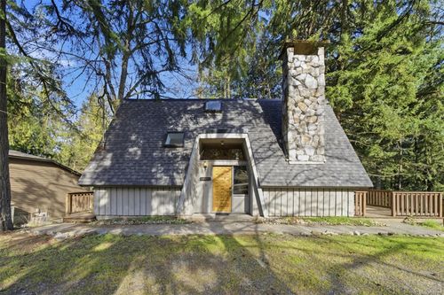 2715 Worthington Rd, Shawnigan Lake, BC, V8H2G3 | Card Image