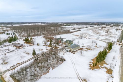 965 Metler Rd, Pelham, ON, L0S1C0 | Card Image