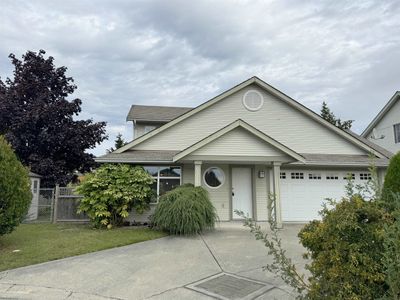 6316 Williams Pl, House other with 3 bedrooms, 2 bathrooms and 4 parking in Sechelt BC | Image 1