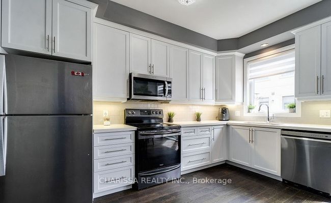 61 Farley Lane, House attached with 3 bedrooms, 3 bathrooms and 1 parking in Ancaster ON | Image 9