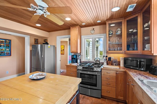 1411 Pasture Point Rd, House other with 3 bedrooms, 3 bathrooms and 4 parking in Merritt NC | Image 63