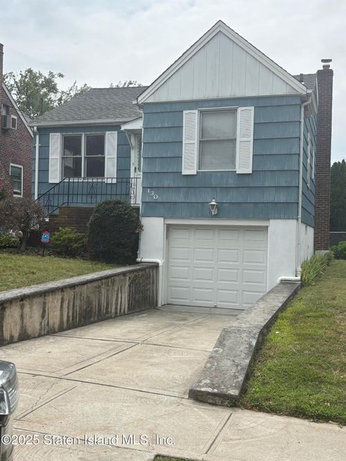 130 Coale Ave, Staten Island, NY, 10314-2829 | Card Image