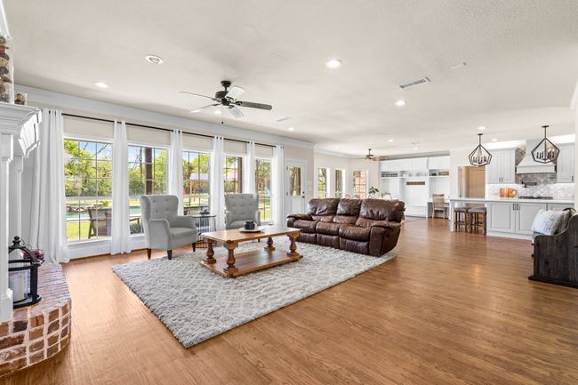 146 E Estelle Ln, House other with 4 bedrooms, 4 bathrooms and null parking in Lucas TX | Image 7