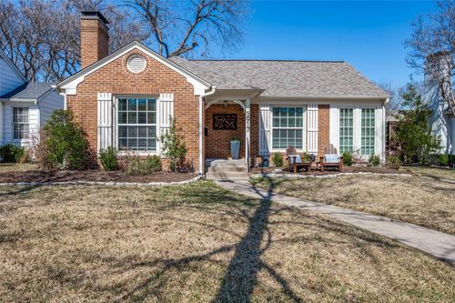 5917 Kenwood Ave, Dallas, TX, 75206-5513 | Card Image