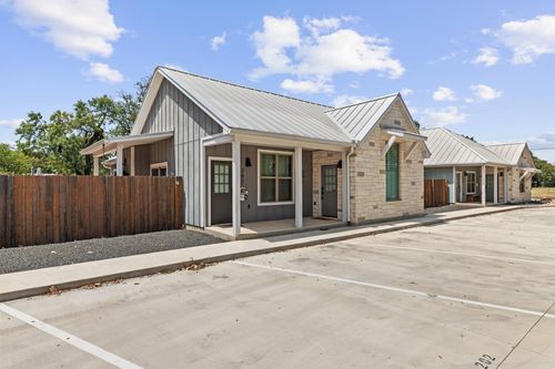 202-502 S Eagle St, Fredericksburg, TX, 78624-5494 | Card Image