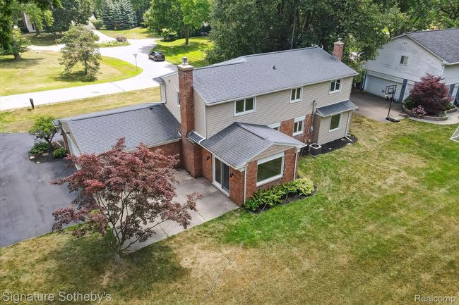 41-2200-Brenthaven-Dr-Bloomfield-Hills-MI-48304-WindowStill-05.jpg | Image 44