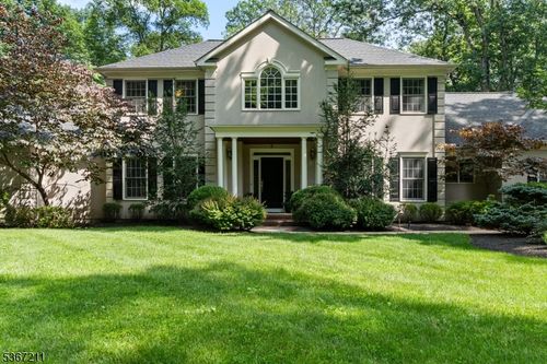 5 Mcvickers Ln, Mendham Twp, NJ, 07945-2936 | Card Image