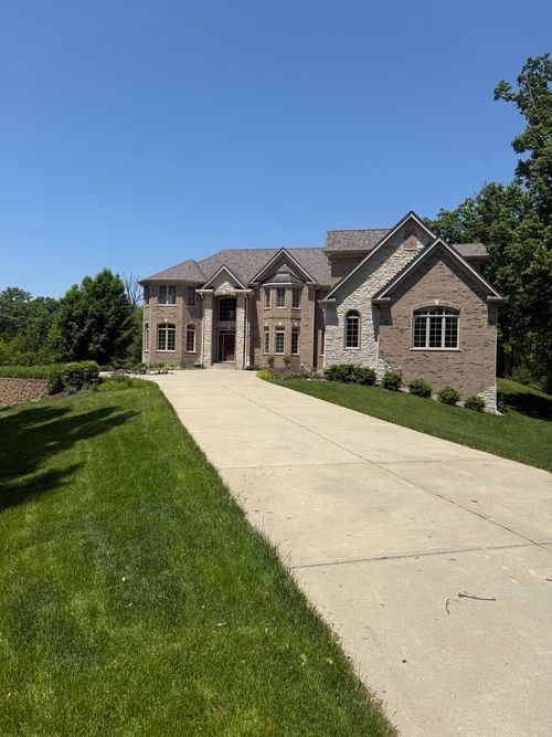7 Preston Ct, Lincolnshire, IL, 60069-4209 | Card Image
