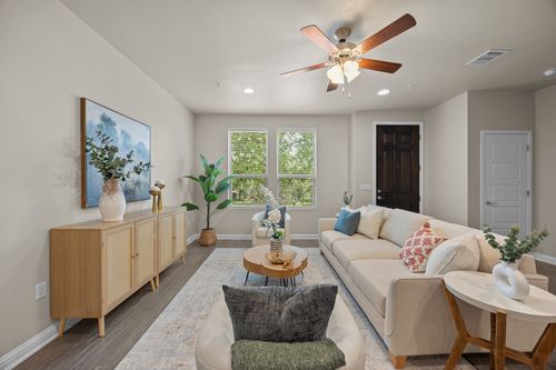 104-6814 E Riverside Dr, Austin, TX, 78741-6670 | Card Image