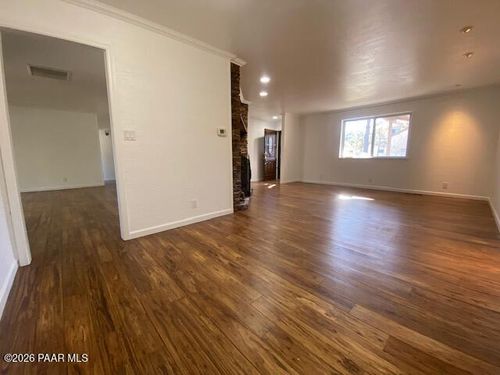 1956 Meadowbrook Rd, Prescott, AZ, 86303-5633 | Card Image