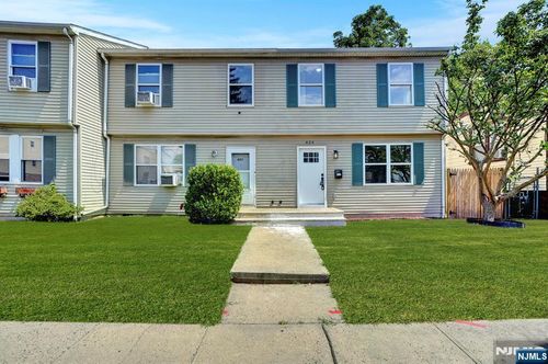 434 Halsted St, East Orange, NJ, 07018-1813 | Card Image